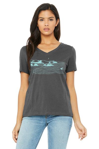 Whale's Tail V-Neck Women's Ladies T-shirt Asphalt